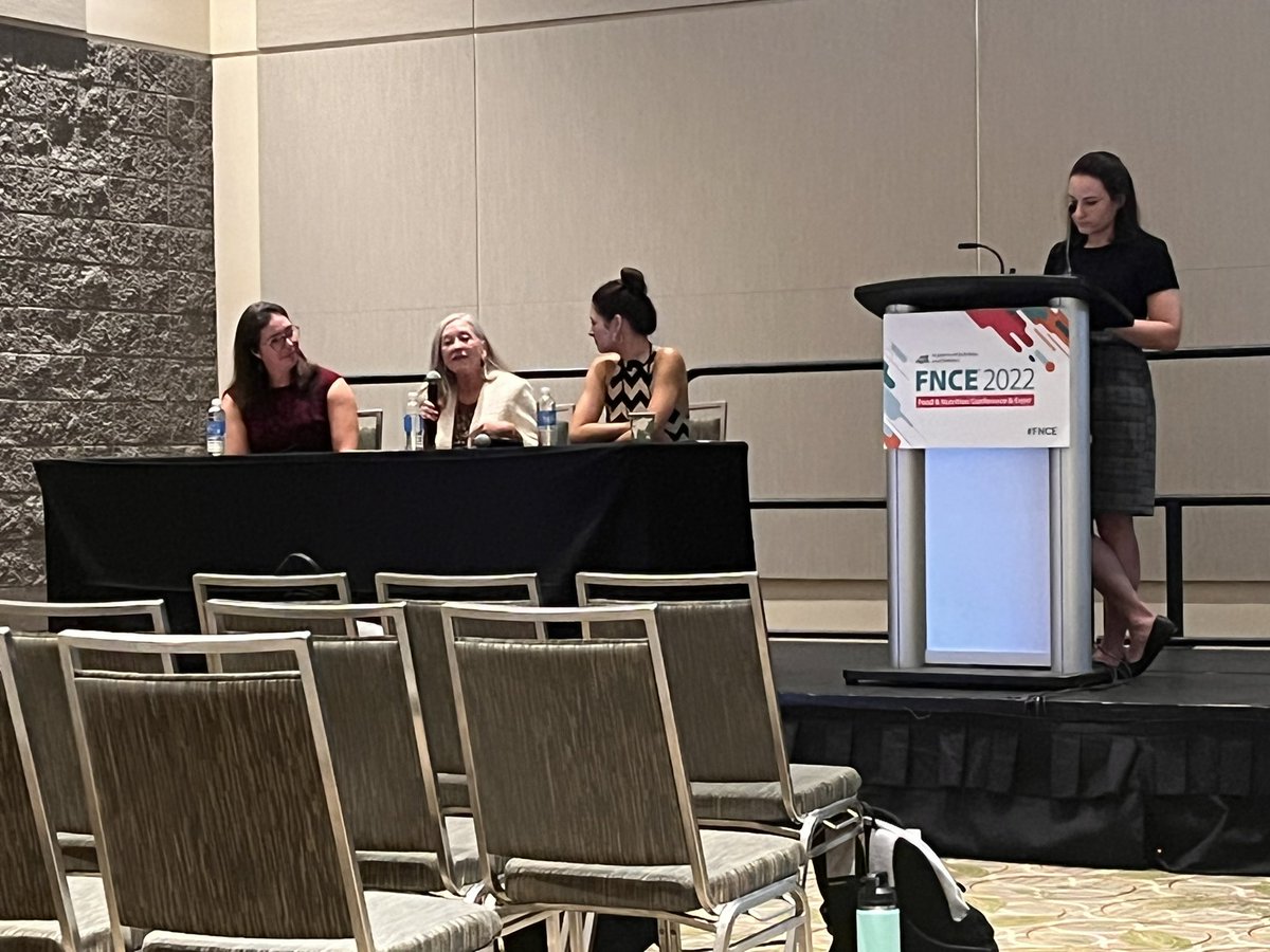 ElderGVarela1's tweet photo. What a better way to wrap up #FNCE2022  than by attending a session with these incredible academic women @MichelleCardel  @KPShelnutt #CarolByrdBredbenner who have influenced and shaped my academic career in community nutrition. #WomenInSTEM #ImplementationScience #rolemodels https://t.co/noQ4GIL36d