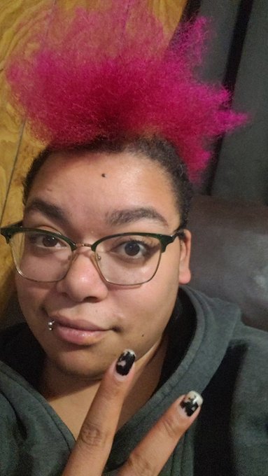 Darth Akashi’s pics and videos