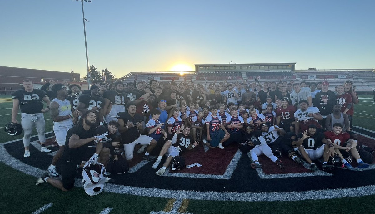 Thanks to the Ellensburg Grid Kids for coming out to practice and rooting us on! #FutureCats #AllInAllTheTime #CSH