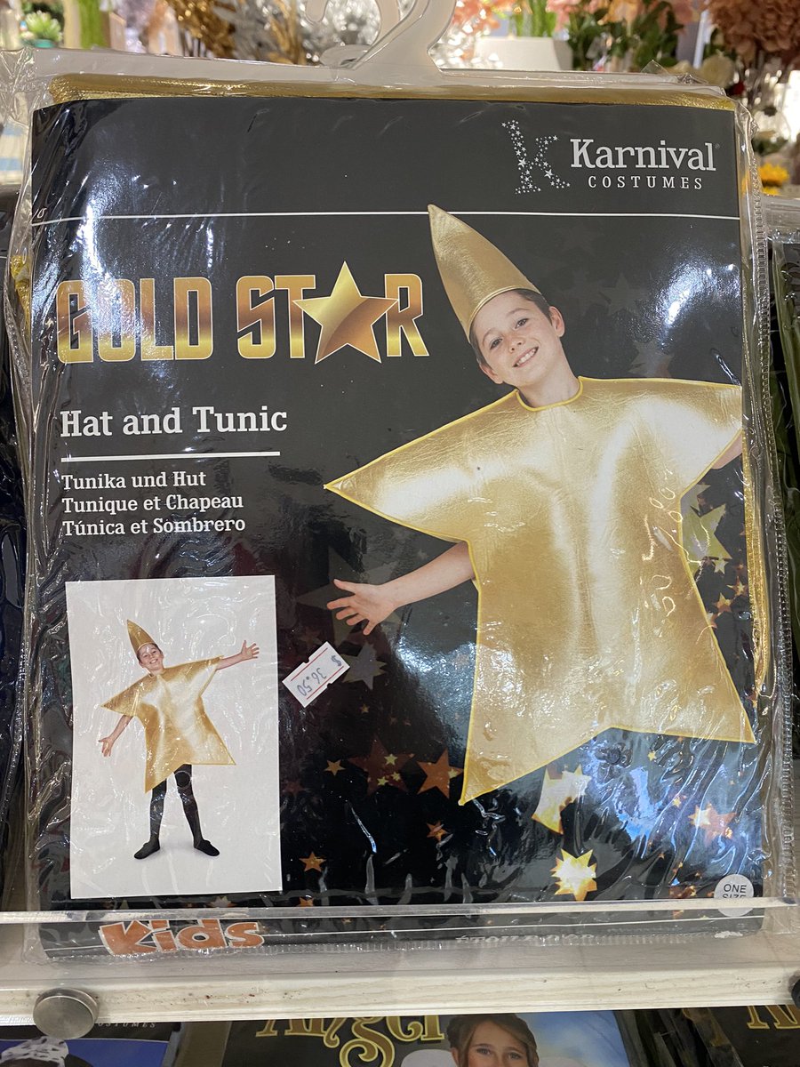jacquidark's tweet photo. Seriously - if you put your child in this for Halloween, I’m calling DOCS!
I know child stars can be terrifying, but just NO!
#crapcostume #why #halloween #wearasheet #costumefail https://t.co/4Nem5G5UIR