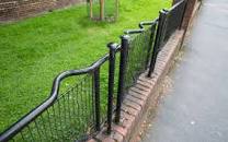 A design you might not know about. These wavy metal fences in London are emergency stretchers.