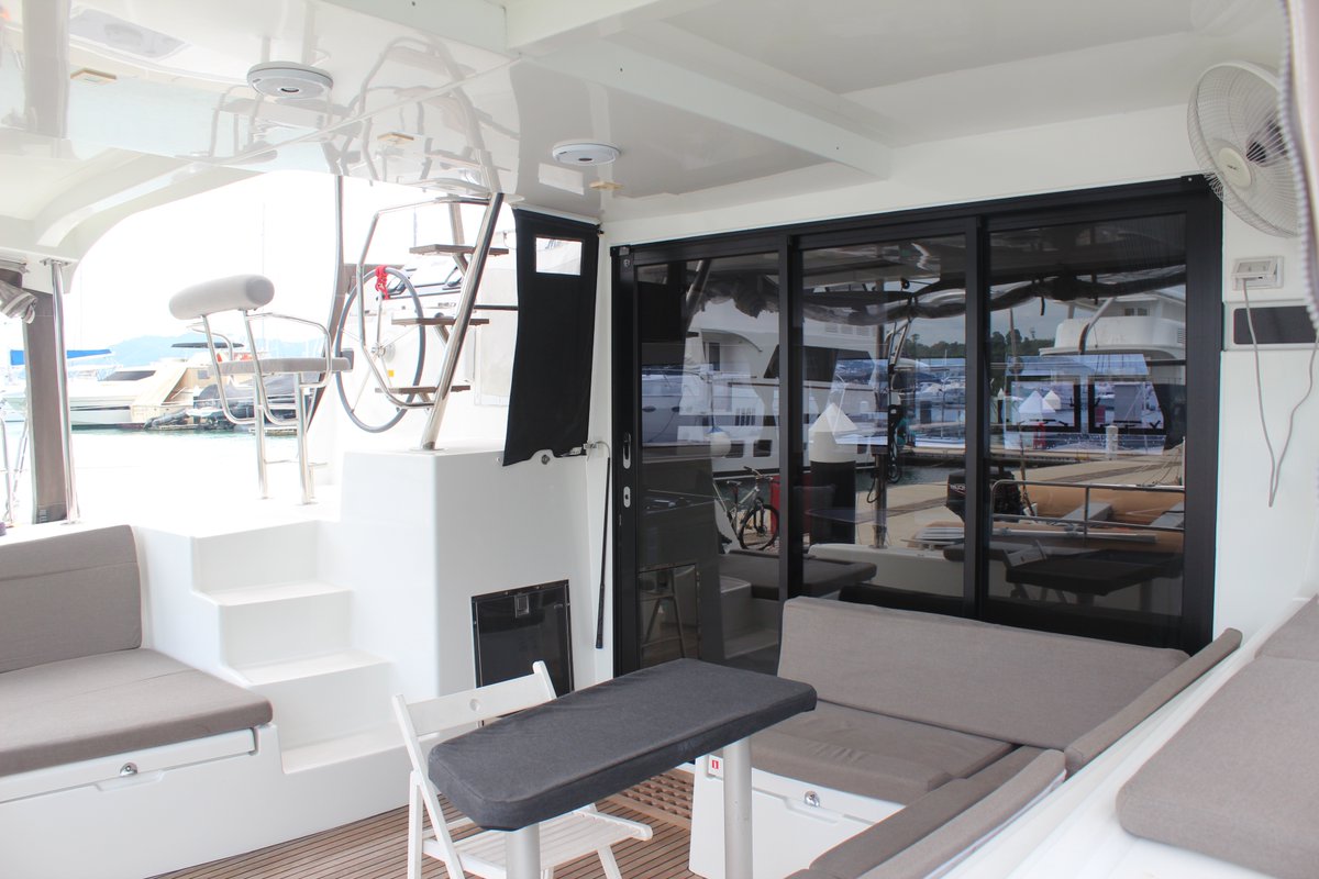 Multihull_Aus's tweet photo. ⬇️ REDUCED: 2017 Lagoon 42 “StarTrek”
📆  2017
🌏  Phuket, Thailand
🛏️ 3 cabins, Sleeps 5
🚿  3
❌ WAS $570,000 USD
✔️ NOW $530,000 USD
https://t.co/TF0ShNh4JA

#MultihullForSale #CatamaranForSale https://t.co/tkNfwO89fr