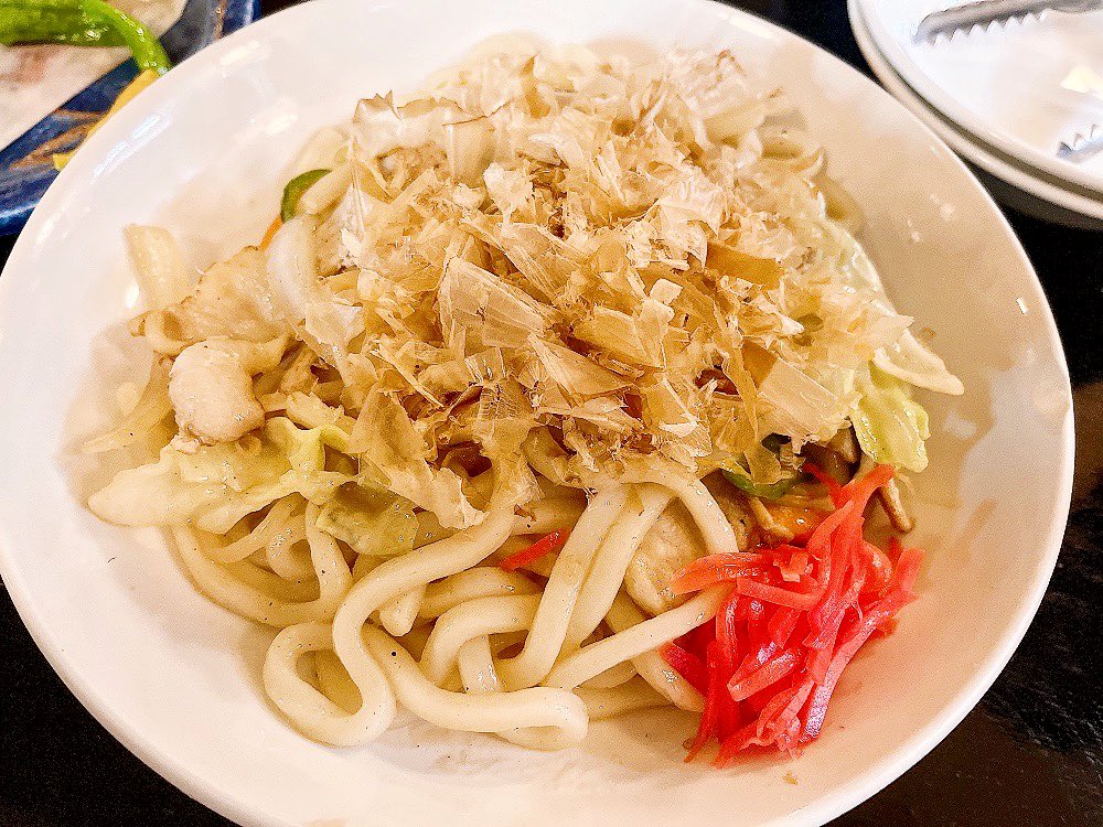 _agumaru0721's tweet photo. 休日出社残業コンボしたん悔しかったけど最高の夜を過ごせた！！
全部おいしかった、ご馳走様でした https://t.co/T97jorCtNz