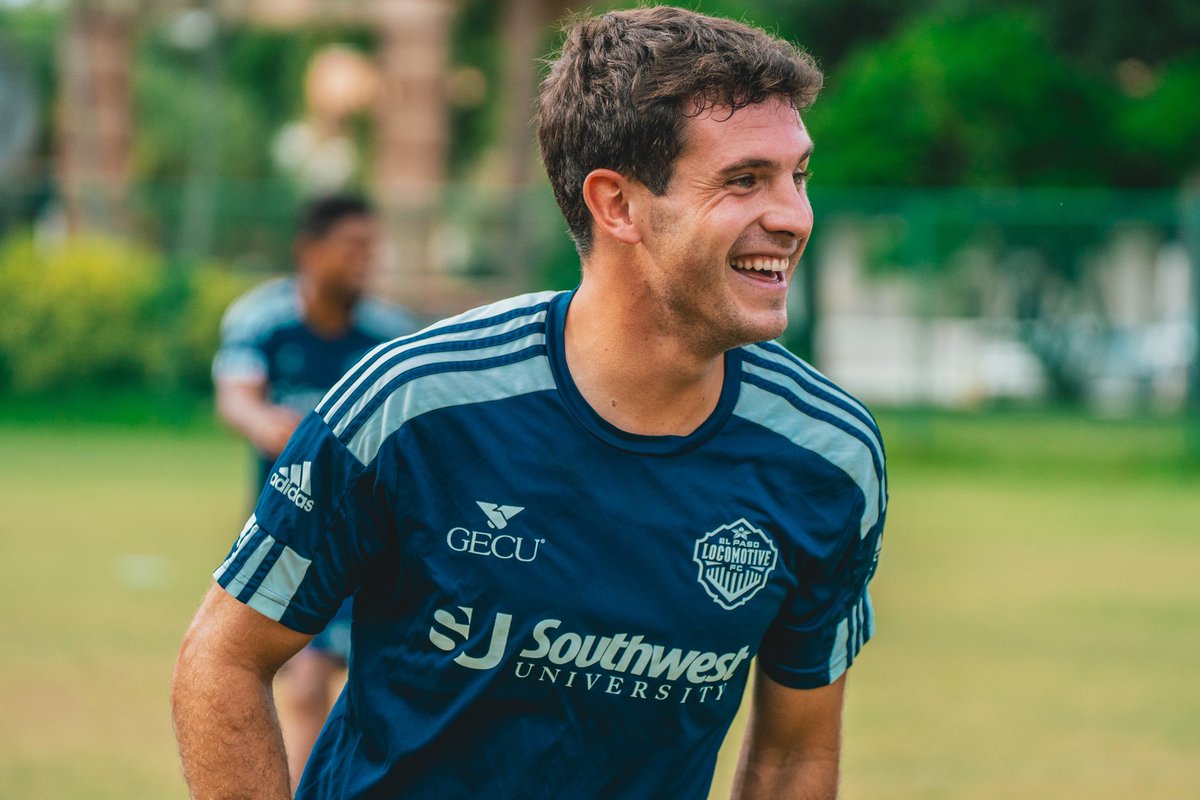 eplocomotivefc's tweet photo. Greetings from Tampa 👋🏻

#Push4Playoffs #VamosLocos #VamosElPaso https://t.co/tECKTSDgmB