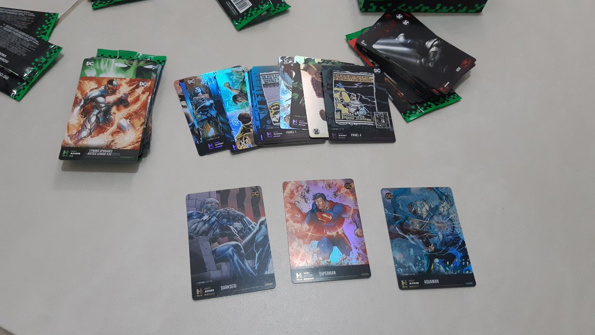 MetaverseMultiX's tweet photo. Hoje chegaram meus cards!!!
Valeu @hro 
#UnlocktheMultiverse
#HRO
#DC #NFT https://t.co/v5YOo24Xfp