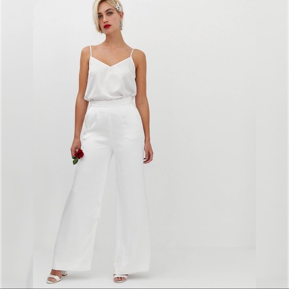ariventures's tweet photo. So good I had to share! Check out all the items I'm loving on @Poshmarkapp #poshmark #fashion #style #shopmycloset #bamboo #asos #ttahari: https://t.co/t5XsYMCO8A https://t.co/KrF2UMMPlC