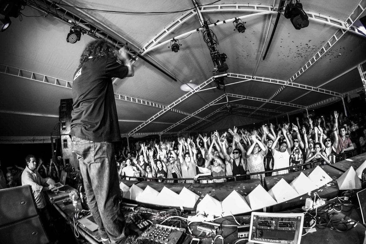 Gracias a todos por los lindos mensajes para mi cumple son muchísimos para contestar pero los lei a todos gracias Por tan buena onda y cariño
Los quiero
❤️❤️❤️❤️❤️😍