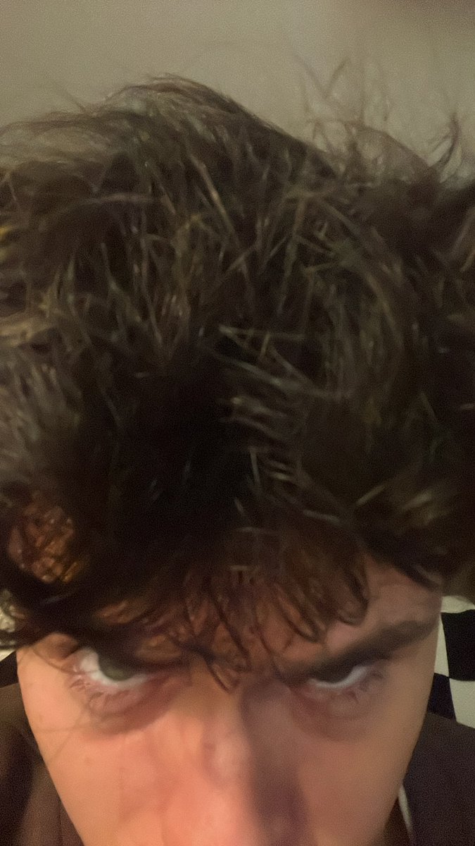 NikohWas's tweet photo. @Yanakh_ ich geh schlafen wenn ich möchte 😡 https://t.co/4DaCN246Am