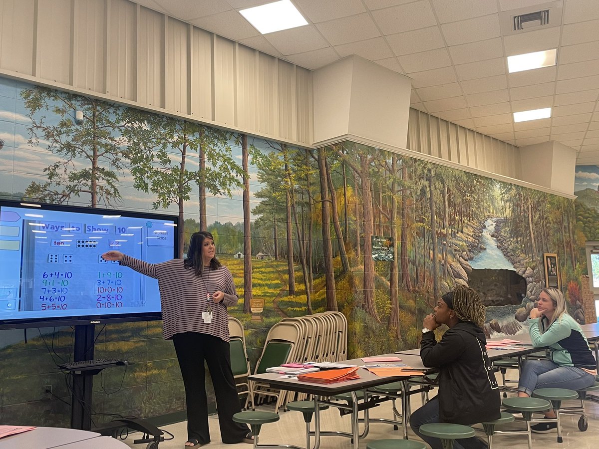 Debby Smith tweet media