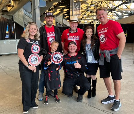 teams4taps's tweet photo. Tonight our @TAPSorg family is being hosted by our new friends at the @DroneRaceLeague as they launch the @Algorand World Championship Season at @PayPalPark 🏆They’ve been treated to a VIP tour and met with pilot #AlexFPV and now they are looking forward to the race! https://t.co/ri55s4ahUL