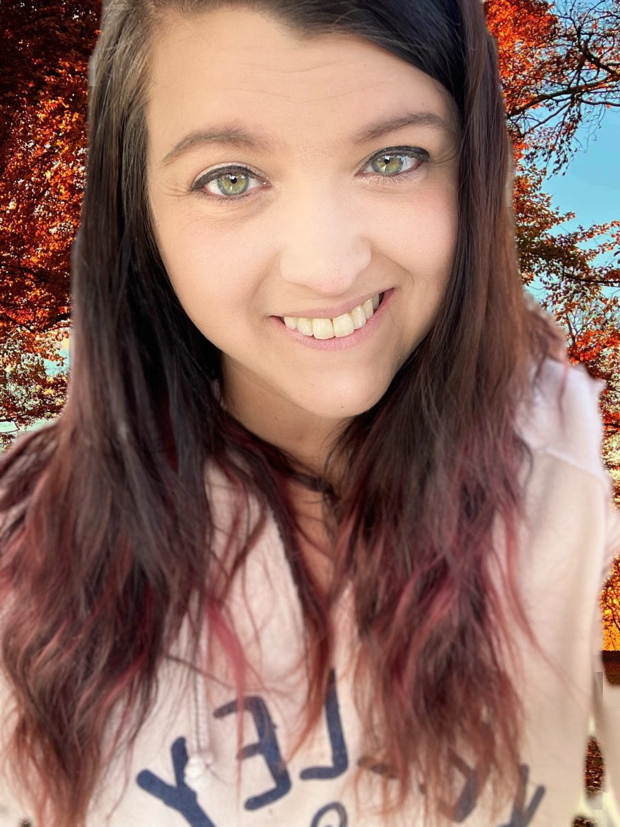 Sporting my light pink hoodie for Breast Cancer Awareness!! #LifeAtATT #Cando #TDE #WinAs1Fam