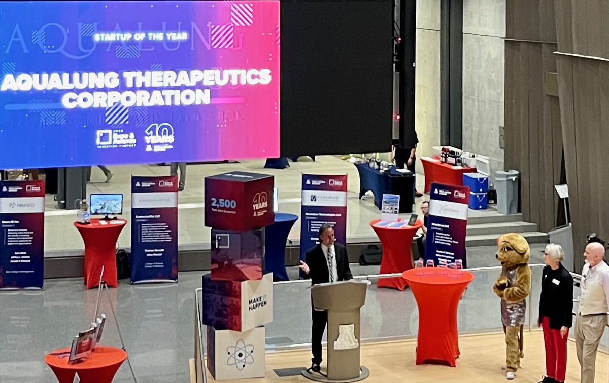 UAZBIO5's tweet photo. Congrats to Aqualung Therapeutics, biotech company founded @UArizona that develops treatments for chronic lung diseases. They're recipients at tonight's 2022 I-Squared - Expo &amp; Awards, named Startup of the Year 👏
#techlaunch #techlauncharizona #uarizona #innovation #awards https://t.co/4RJvpet3yF
