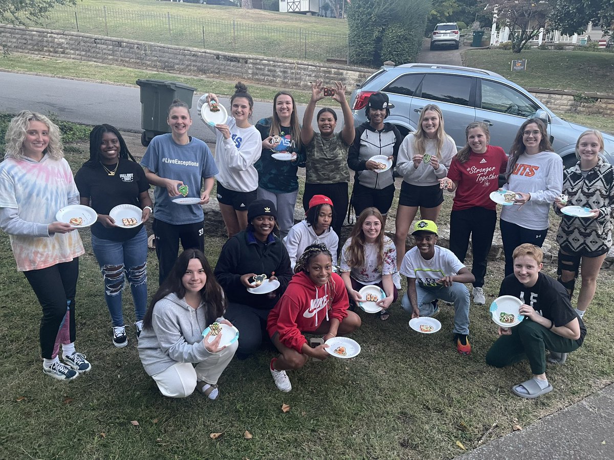 UTSouthern Women's Basketball tweet media