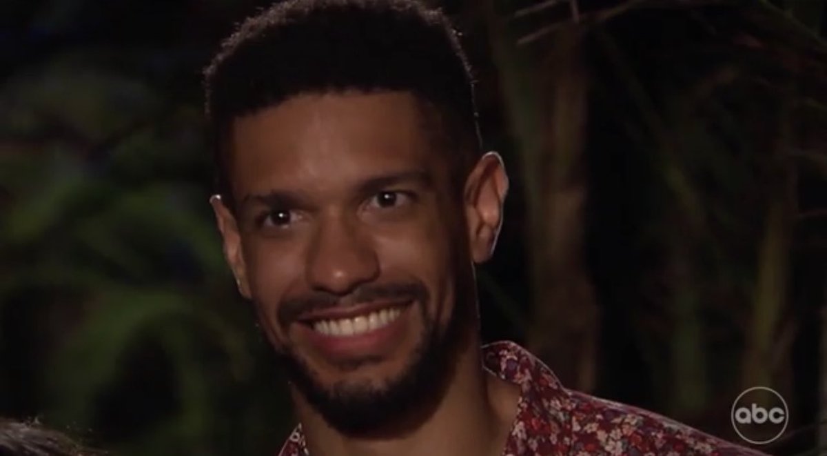 ChicksInTheOff's tweet photo. Romeo is very happy to leave with Kira #BachelorInParadise https://t.co/55HX404EI6
