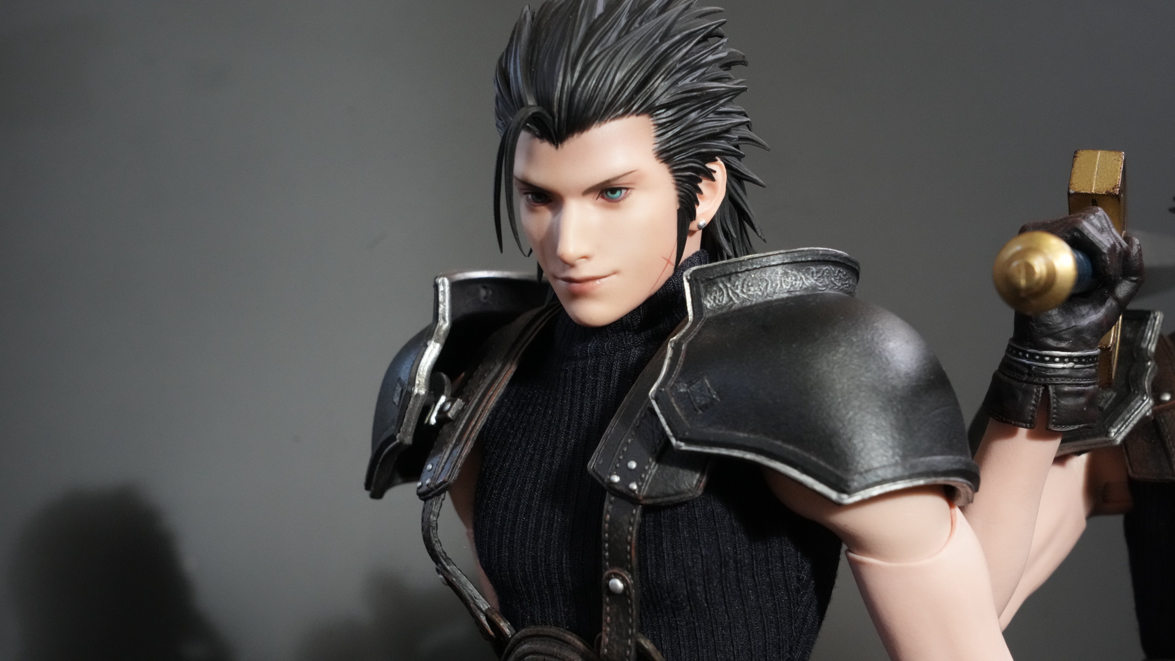 格安新品 プレイアーツ改 CRISIS Amazon.co.jp: –FINAL VII CORE