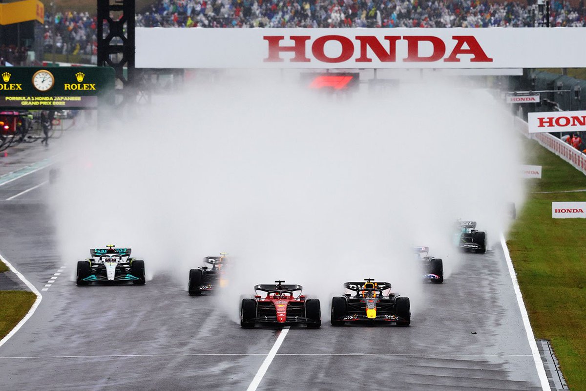 naru76_76's tweet photo. F1...雨の鈴鹿は28周と短縮されましたが
ウェットなりのバトルが各周展開され見ていて
最高でした 日本のF1ファンの皆さんも...
最高でしたね!!　#F1 #F1日本GP https://t.co/PF8LKBbOGw