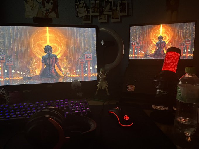 As vezes eu olho pro meu setup e me emociono, pq eu tenho o que eu sempre sonhei 😭❤️ Nunca desistam dos