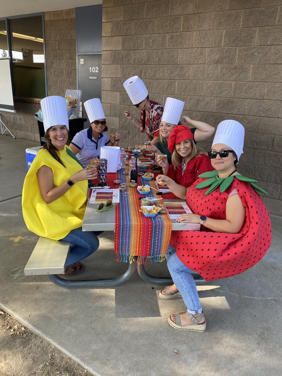 Today we held our 5th annual school wide —#TryitTuesday and Nutrition Fair, “Lettuce Turnip the Beet!” All students received free fruits &amp; veggies, we had a salsa contest &amp; more. Thanks <a href="/Proyouthrocks/">ProYouth</a> <a href="/UCCE_Tulare/">UCCE Tulare</a> <a href="/kaweahhealth/">Kaweah Health</a> <a href="/FoodLinkTC/">FoodLink</a> #LinwoodLeads