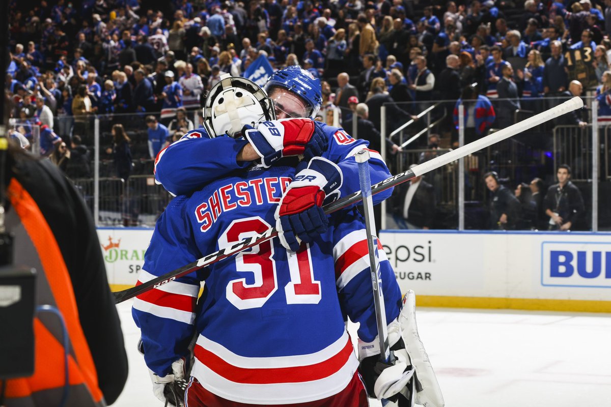 NYRangers's tweet photo. Best kind of night in the best house. https://t.co/vcfcaH6Fhg