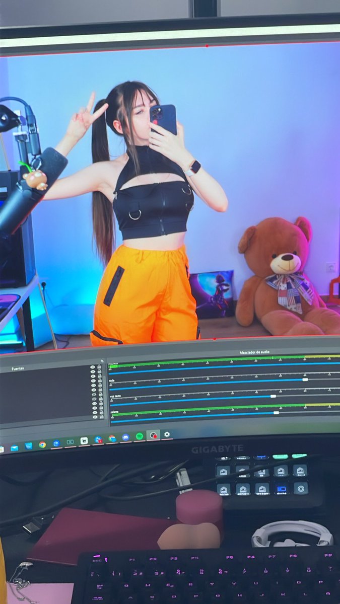 IJenz🧸 on Twitter "https //m.twitch.tv/ijenz"