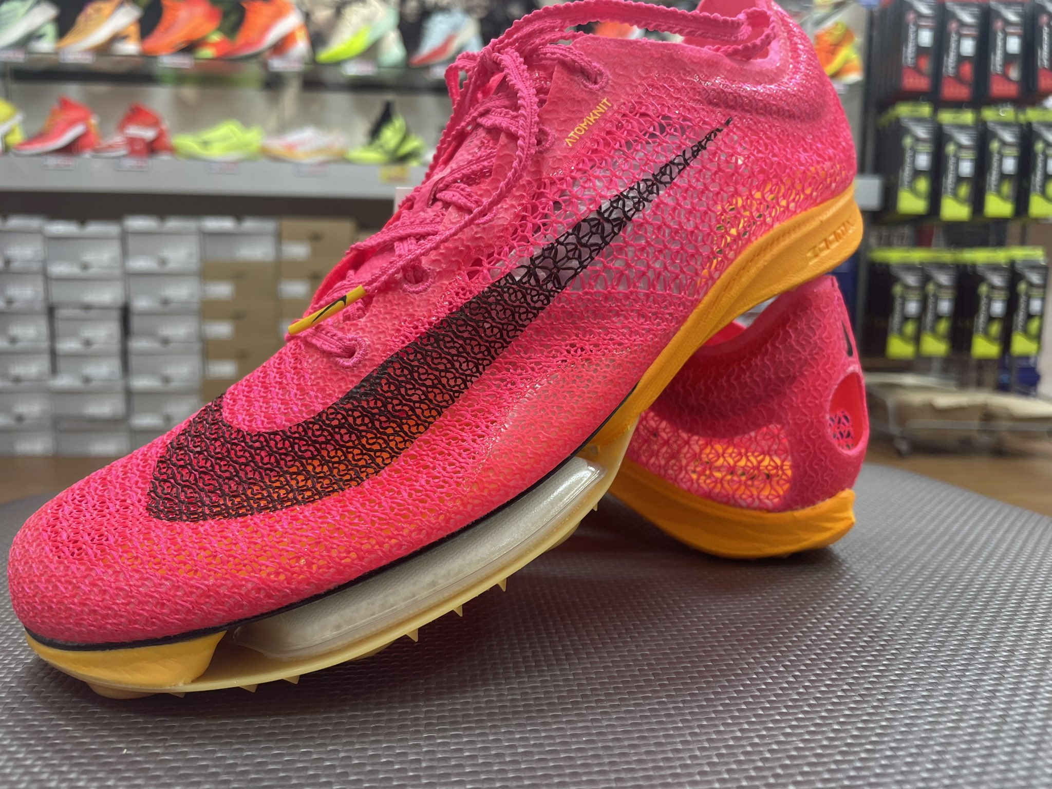 NIKEナイキ エアズームビクトリー 27.5cm 旨く
