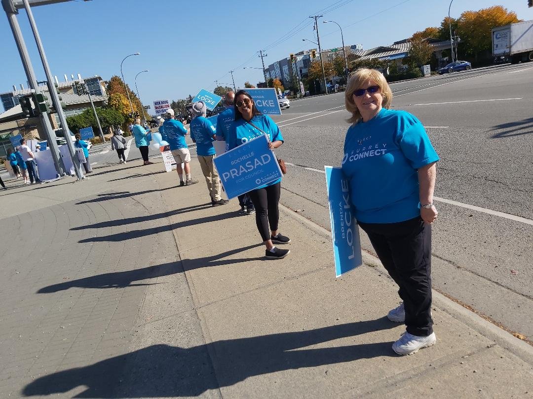 captainramona's tweet photo. The Blue Wave is coming! #electconnect #brendalockeformayor #surreybc #vote https://t.co/1DvqDz81rv