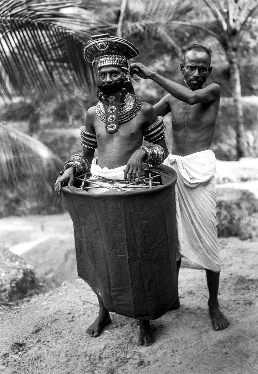 KS1729's tweet photo. Theyyam, 1928ish, Kannur district, Kerala | photos by Egon von Eickstedt https://t.co/uVG2LSodVe