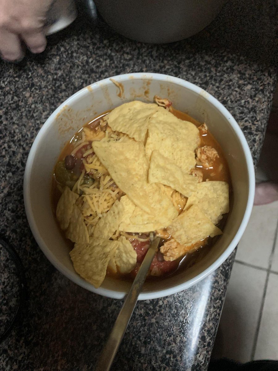 TomBaikAndSons's tweet photo. Soup 11: Chicken Tortilla soup #31SoupsofHalloween https://t.co/eWHyonJQz5