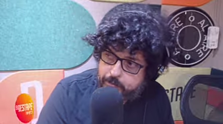 eldestape_radio's tweet photo. 🎙️Un nuevo programa que llega a su fin, y como es costumbre, con #AlgoBello para despedirnos.
✅Hoy:"Que llegue la noche"- Gabo Ferro
➡️@destapeALGO
📺 Youtube https://t.co/9yqj5AOtPn
▶️ Twitch https://t.co/GyiyR7Shmi
📻 FM107.3 | AM1050
💻 https://t.co/da14gja7hu https://t.co/jowcCPIbzy