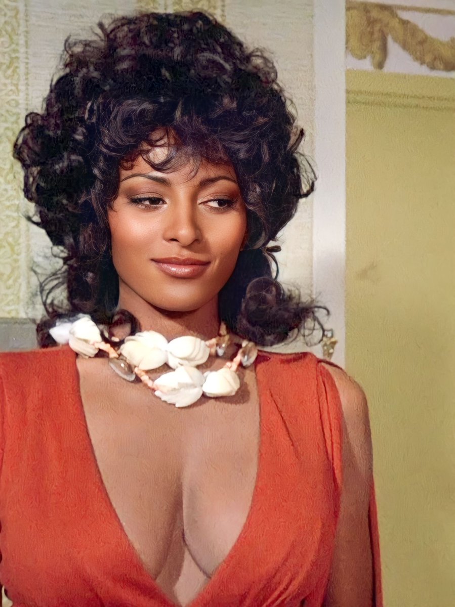 Epithymia__'s tweet photo. Pam Grier in "Coffy" (1973). https://t.co/OFoYl14sFR