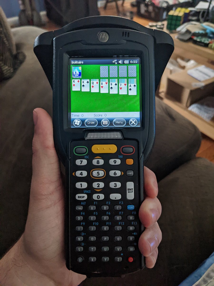 corey_rf's tweet photo. @RetroTechDreams @shortxstack Solitaire on a barcode scanner https://t.co/stVlh4YGES
