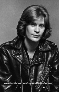 Happy Birthday to Daryl Hall . 