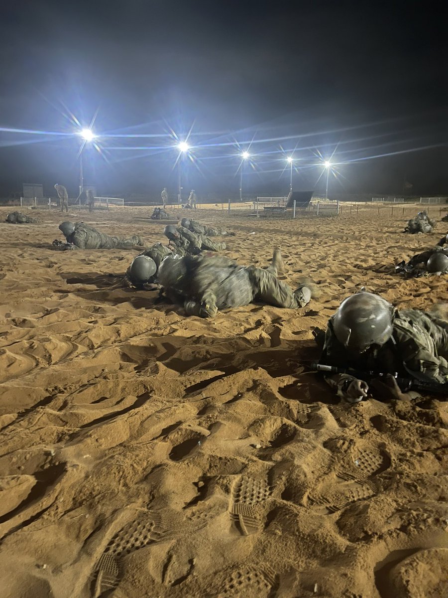Vicksburg06's tweet photo. B Co. NIC (night infiltration course) PT 2 #FirstAtVicksburg #VictoryStartsHere #BlackKnights https://t.co/Czhb84dEHu