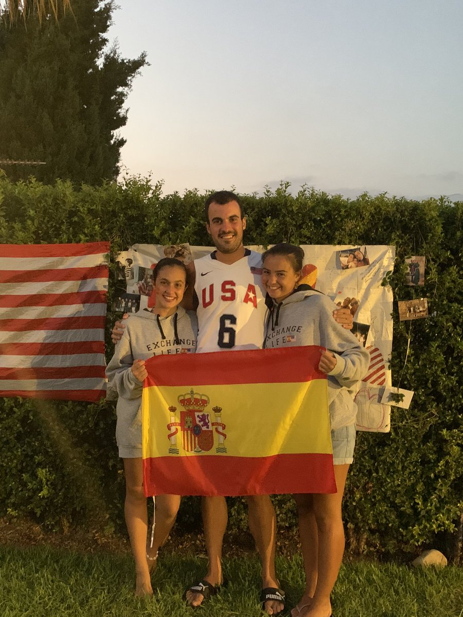 JoseGandiaga95's tweet photo. @saaraa_g12 Pon una #SaraG en tu vida! Deseando disfrutar de la próxima temporada juntos 🏀🏀🏀 https://t.co/AydFW5Oedq