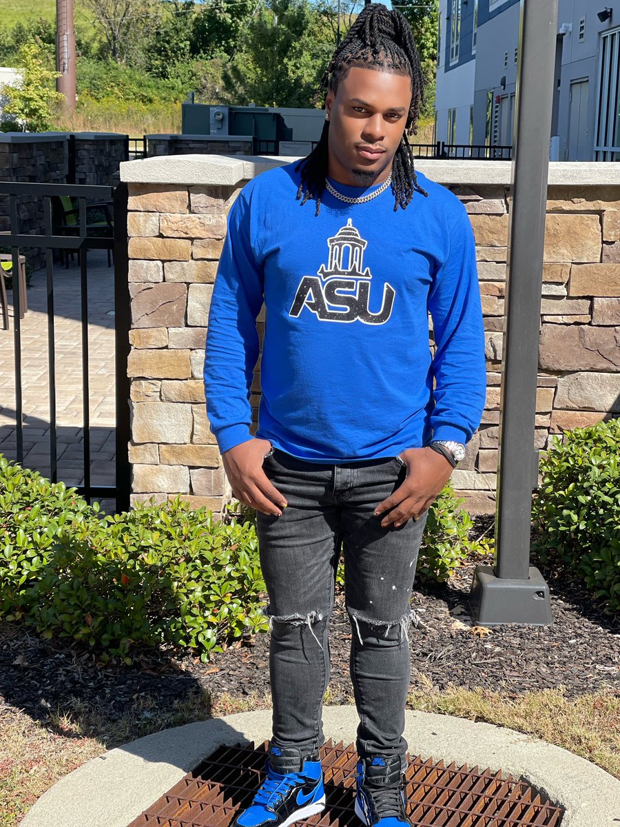 PEKentrell's tweet image. I do what I want 🐝🖤💛