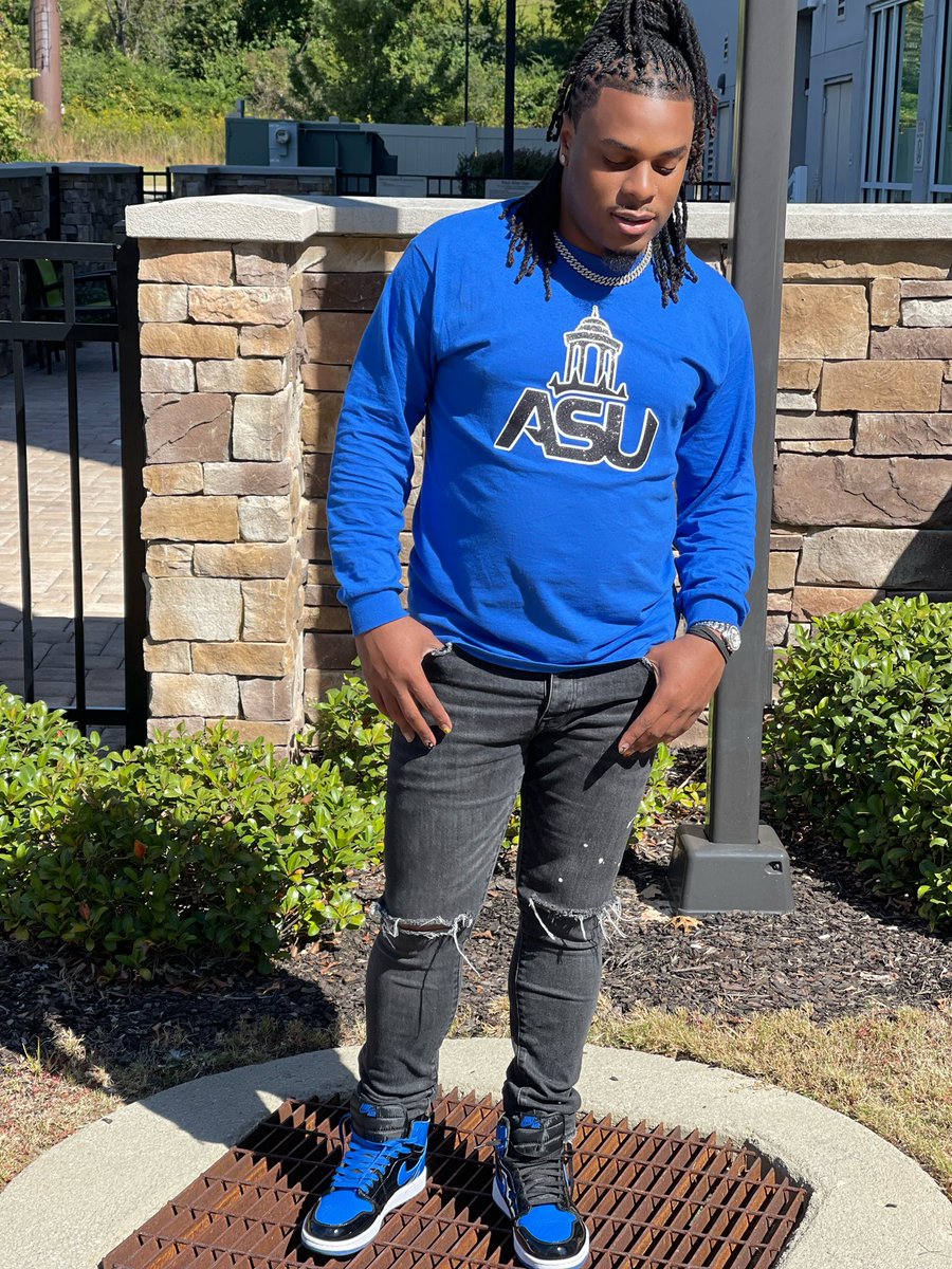 PEKentrell's tweet image. I do what I want 🐝🖤💛