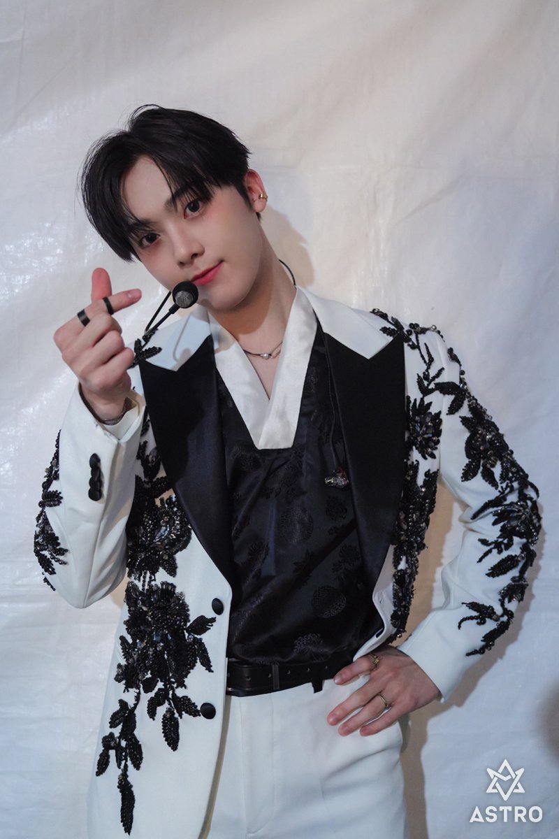 ASTRO FANCAFE tweet media
