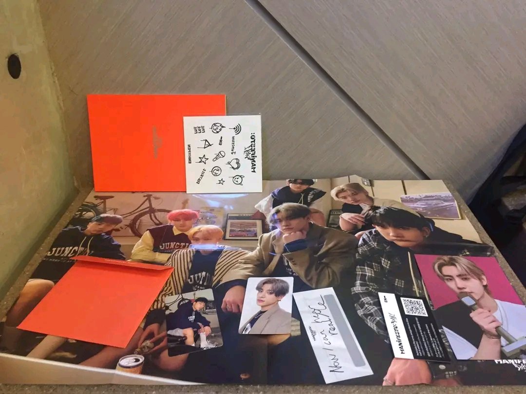 _parkmarie's tweet photo. First album I got my mains 02z 😍❤️ #jayenhypen #JAY #ENHYPEN_JAY #ENHYPEN_SUNGHOON #ENHYPEN_JAKE #02zEnhypen @ENHYPEN_members https://t.co/FMyGpca6zk