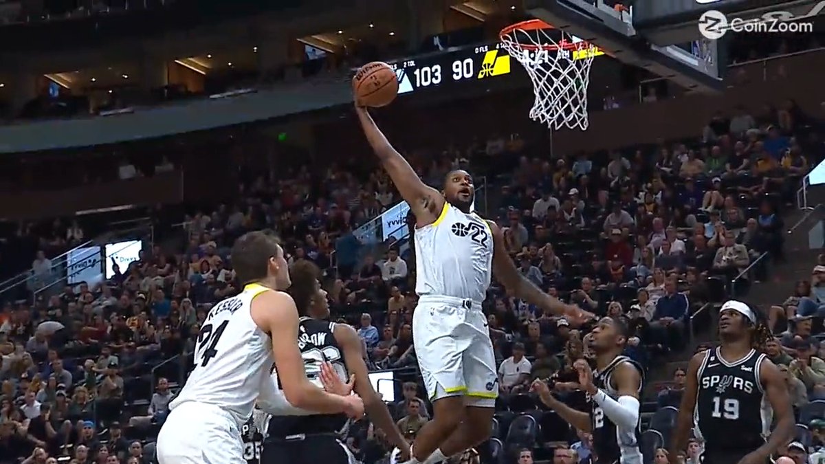 Spurs at Jazz / Twitter