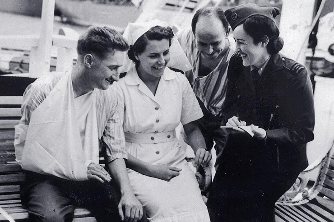 MelissRob's tweet photo. Australian Lorraine Stumm covered WWII from Singapore, Douglas MacArthur's HQ in Brisbane and Port Moresby in New Guinea. She was the first correspondent to interview a European survivor of the atomic bomb blast at Hiroshima. One of the crew of correspondents who saw too much. https://t.co/8u1Woj6S8x