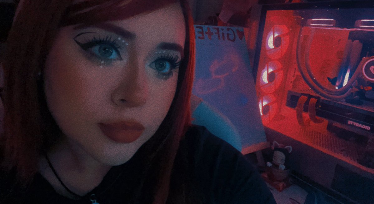 Streamerwall on Twitter: "RT @_QueenSteph: 💗 LIVE 💗 Come hangout w