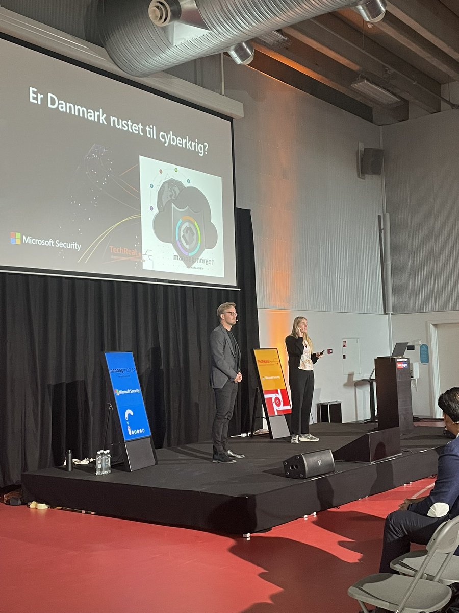 dataetik's tweet photo. Er 🇩🇰 rustet til cyberkrig? Det taler de unge til #techreal med @ekmansv &amp; Julie Ranneries fra @Microsoft_dk om. 🤖 Vi skal passe på de unge online &amp; vi kan ikke tale etik uden at tale privatliv og datasikkerhed. Tak for de vigtige tal og inputs! #Microsoft #dktech @mandagmorgen https://t.co/TwcKYWDLa8