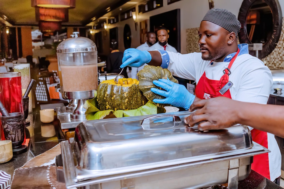 ProteaKampalaH's tweet photo. Enjoy culinary bliss every Wednesday with the #TraditionalNight buffet. An opportunity to have an amazing midweek food experience.

Join us today: 6pm to 10pm // 0312550000

#ProteaKampala #UgandanFood #UgandanExperience https://t.co/m8j4L7AAGx