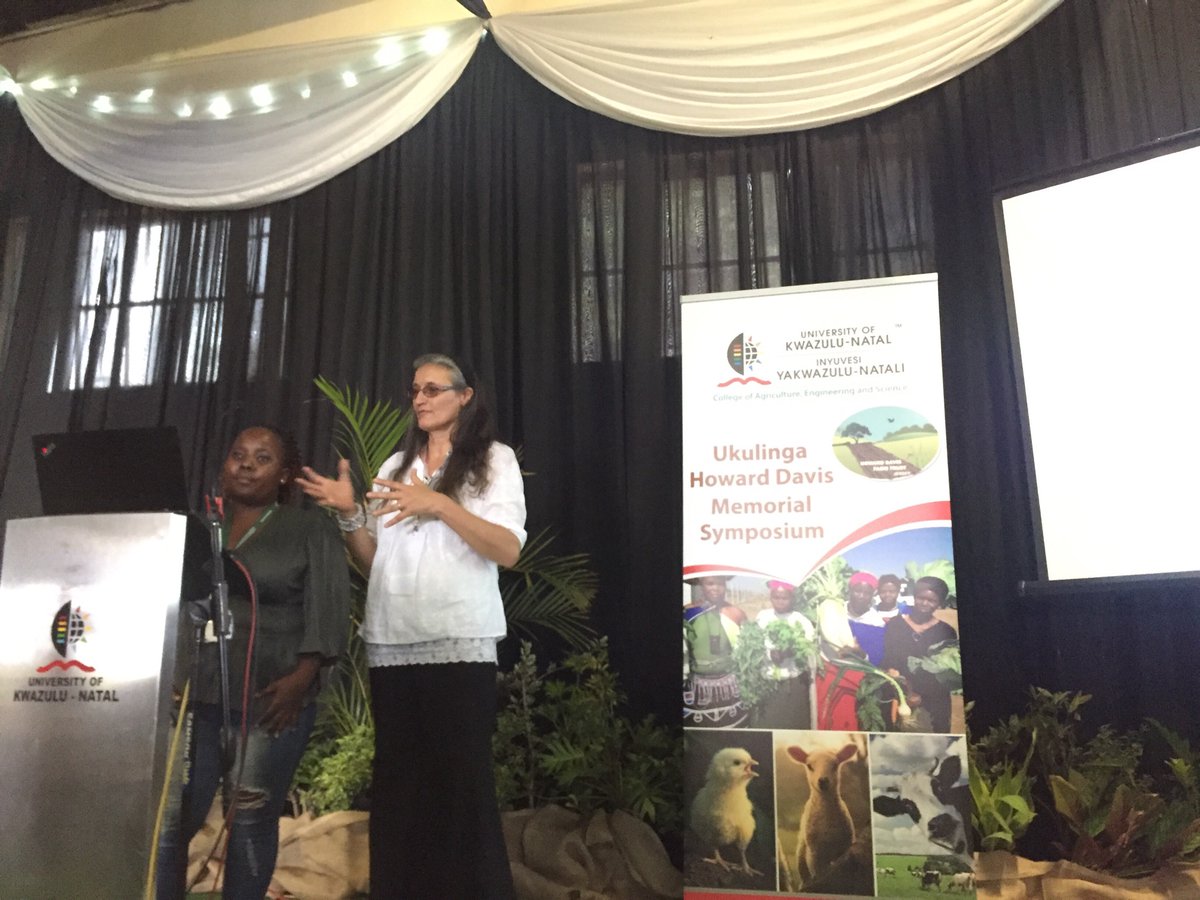 Erna Kruger from Mahlathini Development Foundation showing how #smallscalefarmers can utilize #climateresilientagriculture strategies through engaging with communities across KZN   #climatechange #women #youth #climateadaptation