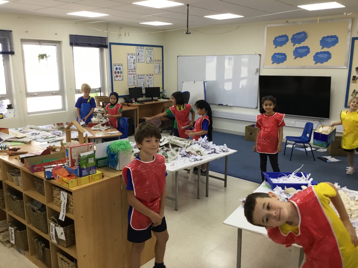 BSMuscatY2's tweet image. We like to work together because we know #everyonecan achieve more together. 
Year 2 enjoy Discovery Learning where we apply our learning in different ways and work collaboratively. 

@BSMuscat 
@BSMuscatY2