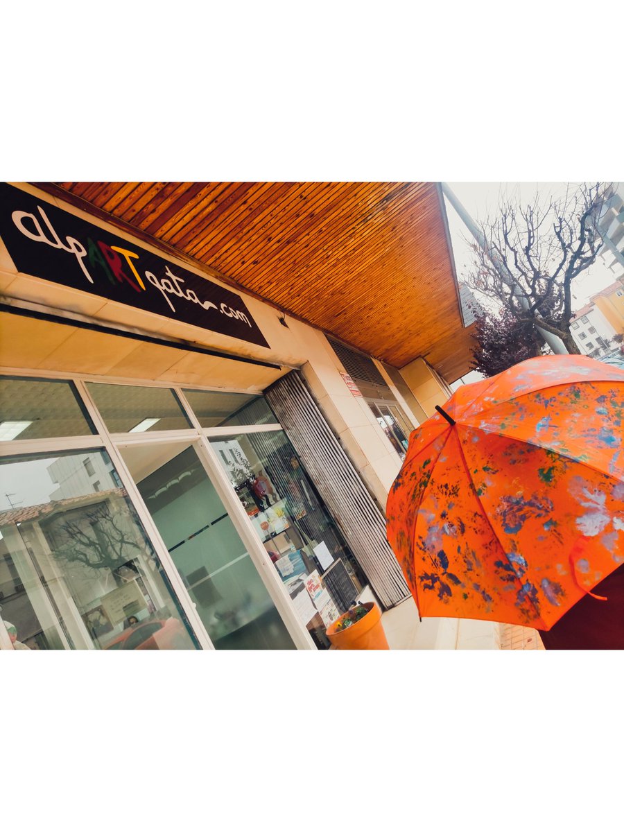 alpARTgata's tweet photo. CLIENTAS TOP!!! ⚡⚡☔☔🔆🔆 Que llueve a mares,,, no pasa nada ☔ Así de guapas salen de mi taller mis superclientas 🔆 llenas de color y optimismo ante la tormenta 💜
Primeras reservas en marcha ☔ en la bio ☝️☝️ o por privado 
https://t.co/w1J5YPYJPH #paraguaspintadosamano https://t.co/N33nj9WjHS