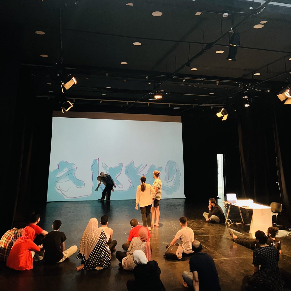 studio8jo's tweet photo. #Theatrical #Residency Program - #Uptooted2
Day 1: a short introduction was given m, followed by a screening of previous #multimedia productions of @lavadansproduktion, participants had first hand experience with #camera on #stage.
#creativeforce #swedishinstitute #Studio8jo https://t.co/EWrevlZrm4