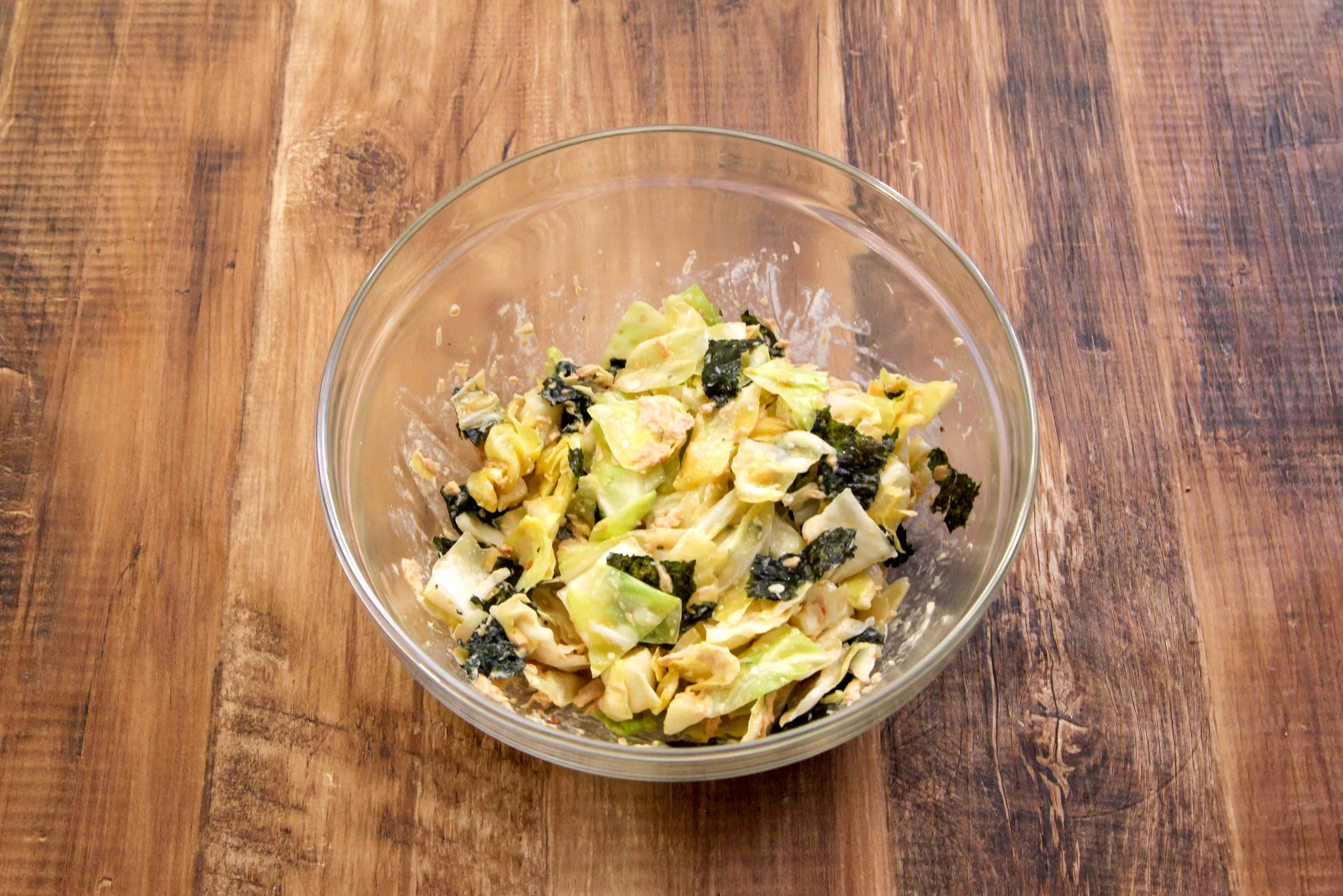 ご飯が進む&おつまみにも最高？！電子レンジで作れる簡単「キャベツ」レシピ！