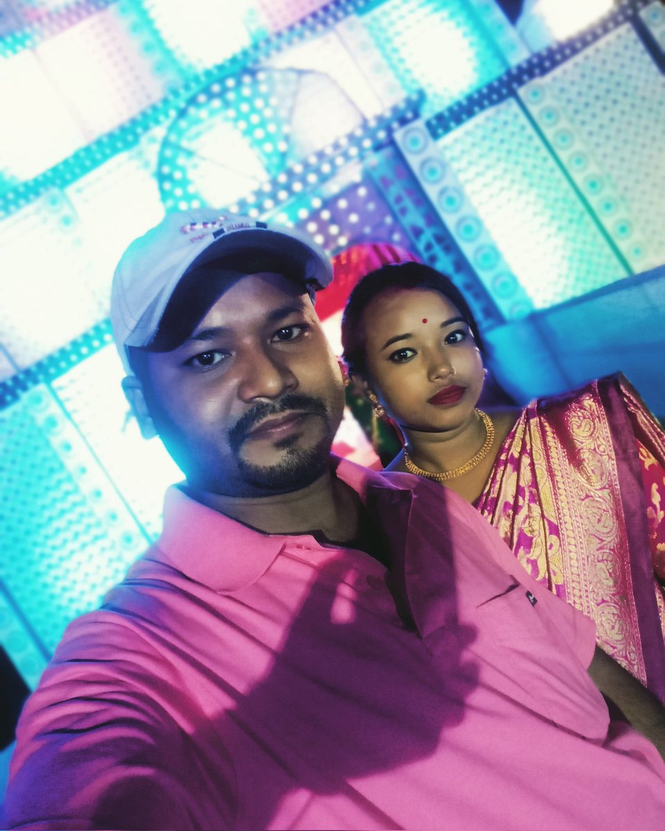 jaydebbarman103's tweet photo. অষ্টমী পূজোর দিন 😍😍😍
#jaydebbarman #jaydeb_priyanka #durgapuja https://t.co/mgt6GlkGkJ