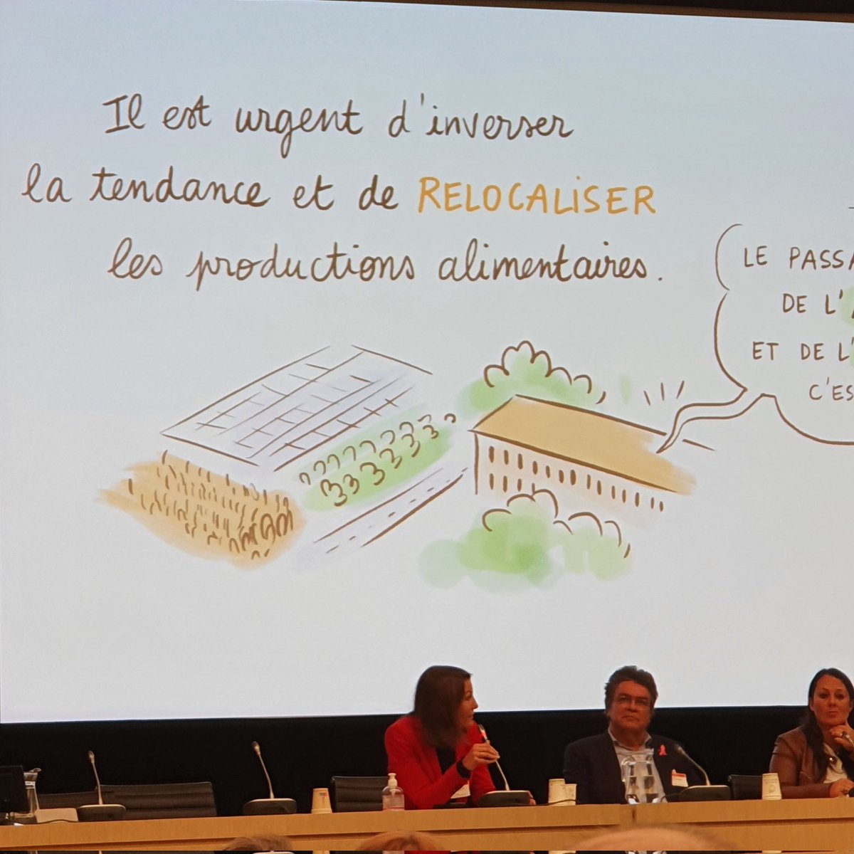 "Il est urgent de relocaliser les productions alimentaires".
Et l'étape de transformation fait partie des enjeux clés ! C'est d'ailleurs ce que l'on souhaite mettre en œuvre chez <a href="/JacheteFermier/">J’achète Fermier !</a>
#CNRAJP2022